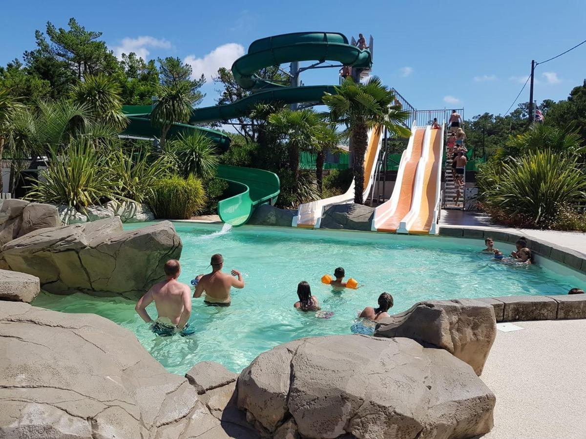 Отель Camping Les Chouans Сент-Илер-де-Рье Экстерьер фото